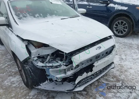 2015 Ford Focus Se из США, поврежденный, VIN 1FADP3F29FL240118